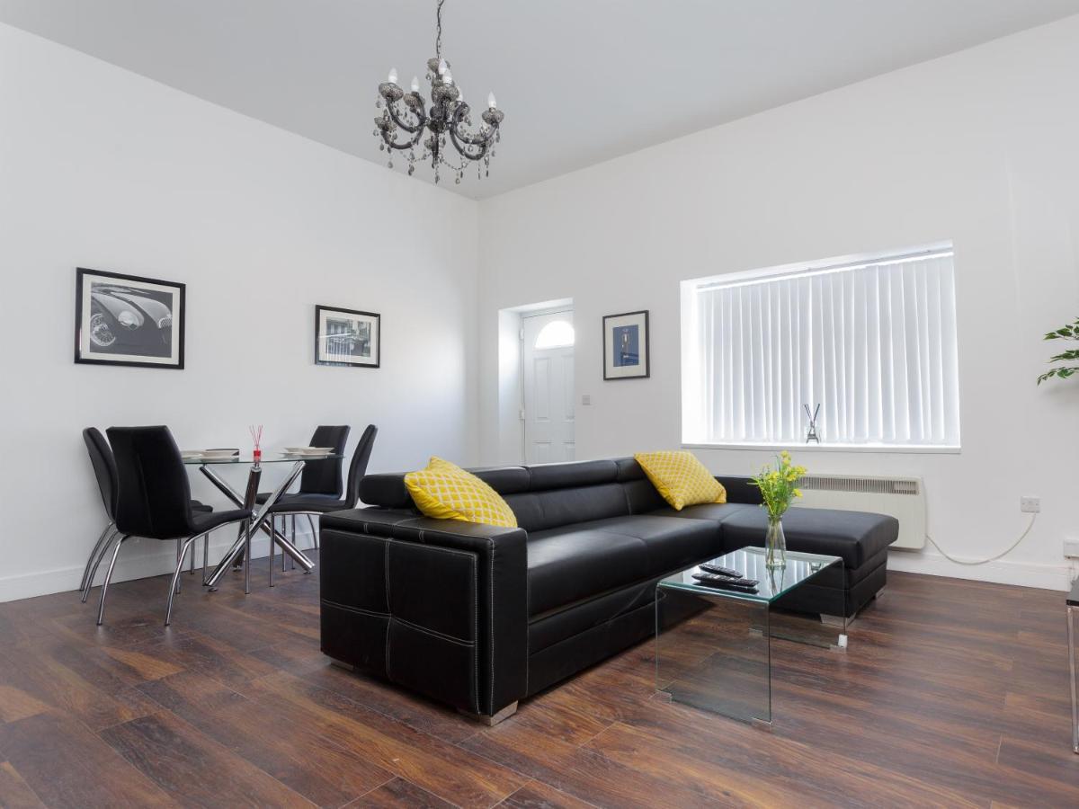 Live in Leeds Greenhill Bungalows Exterior foto