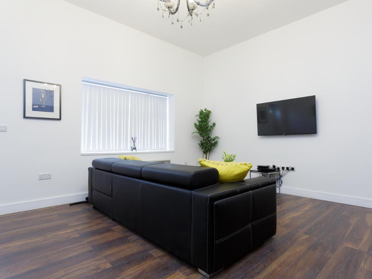 Live in Leeds Greenhill Bungalows Exterior foto