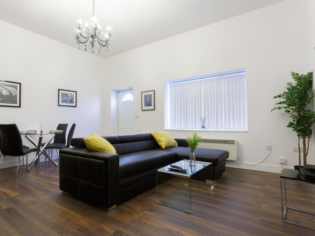 Live in Leeds Greenhill Bungalows Exterior foto