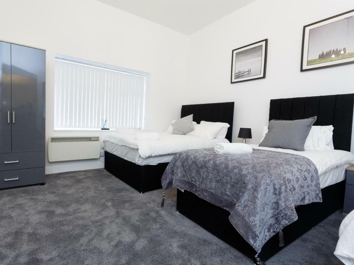 Live in Leeds Greenhill Bungalows Exterior foto